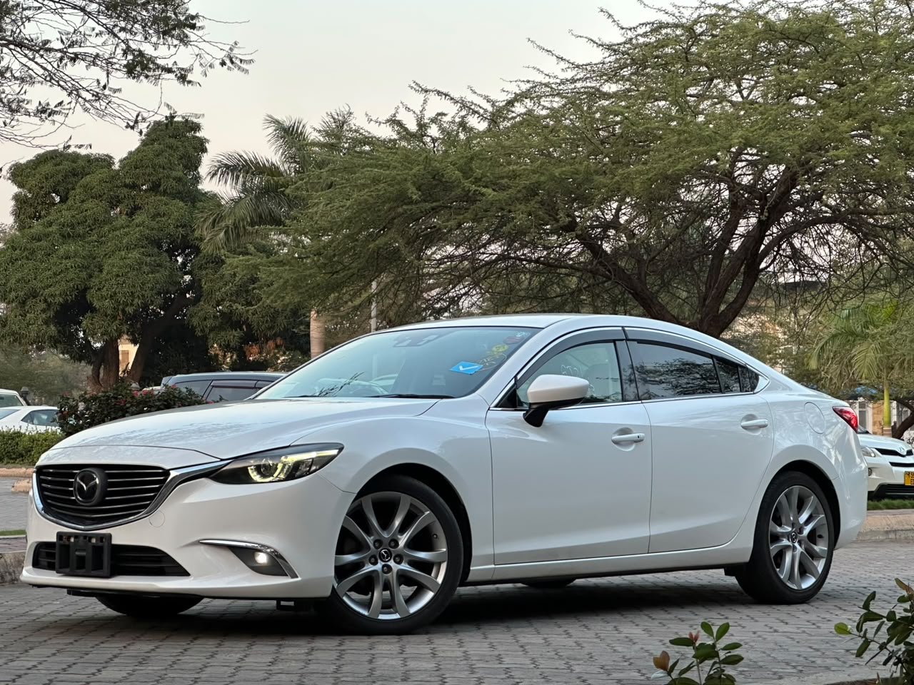 MAZDA ATENZA thumbnail 2